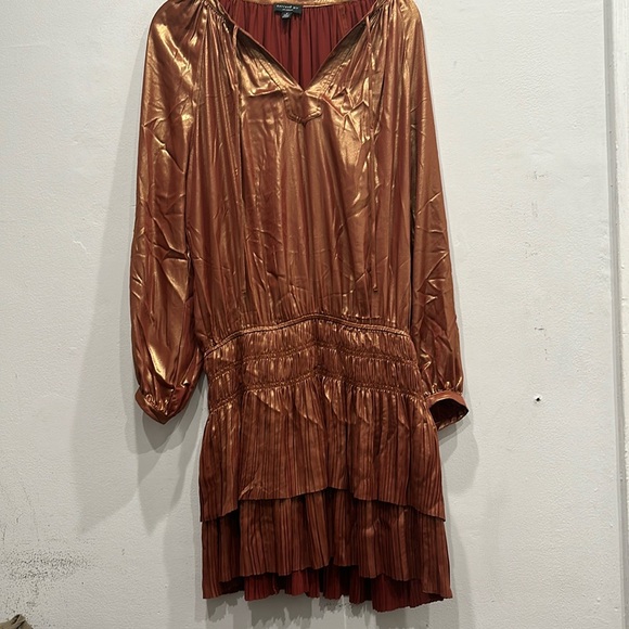 Current Air MINI DRESS metallic bronze pleated mini dress long sleeve small NWOT - Picture 6 of 11